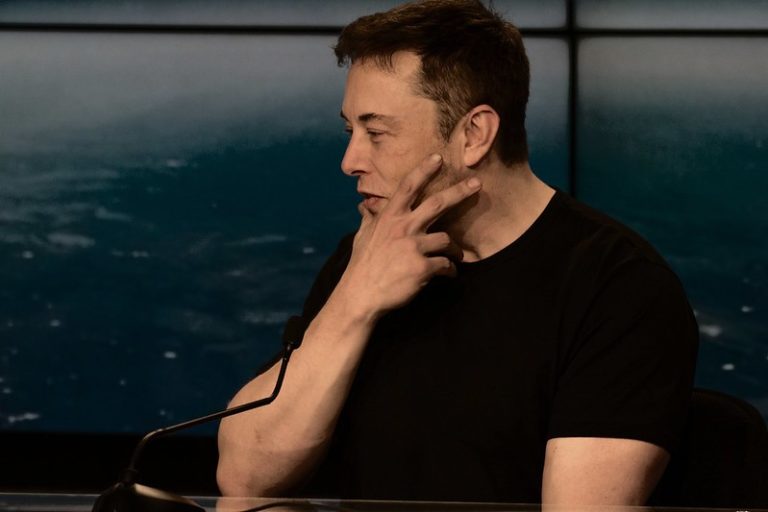 Elon Musk Teases Liberal Satire Site, The Onion, Recommending the Conservative Alternative